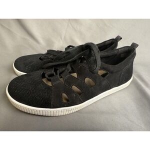 Earth Shoes Womens Size 7.5 Black Lace Up Suede Cutout Comfort Casual Sneakers